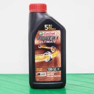 Castrol-power1-ultimate-10W-50-4T_Super-bike-01-pkl